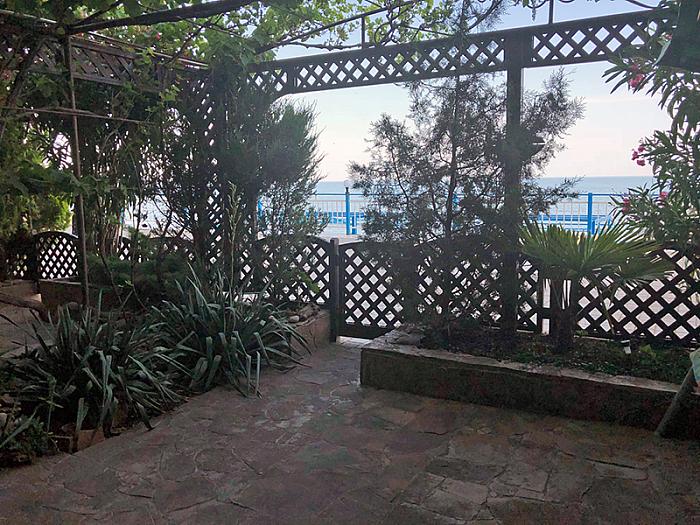Семидворье номер цена первая линия Крым цены Алушта