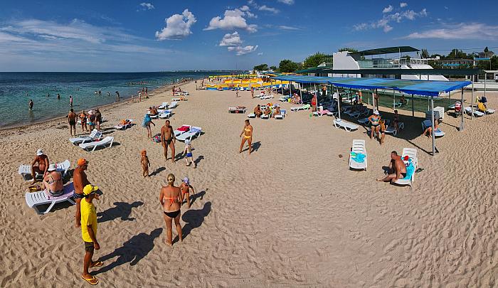 Отдых в Евпатории пансионат с бассейном с 3 -х разовым питанием
