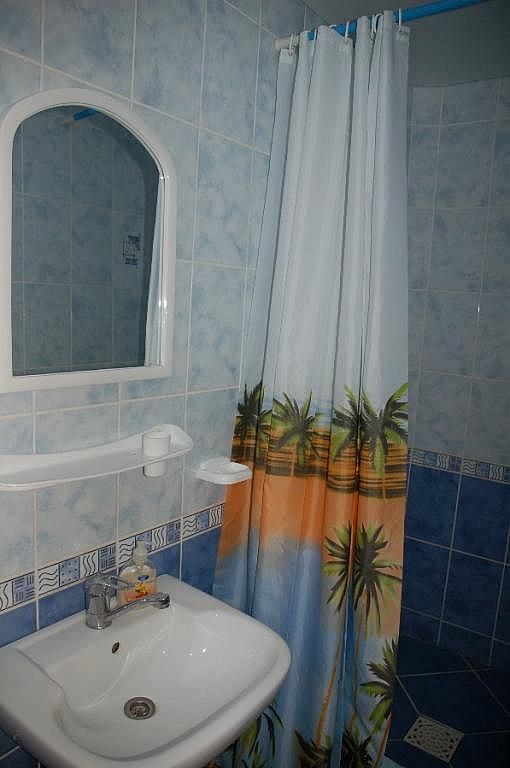 Крым, Феодосия, ул. Керченское шоссе, 70 база отдыха
