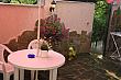  Алупка Частный сектор : Отдых в Алупке Зеленый домик (Коттедж Людмила)