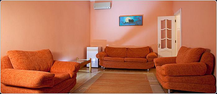 Family Room - 3