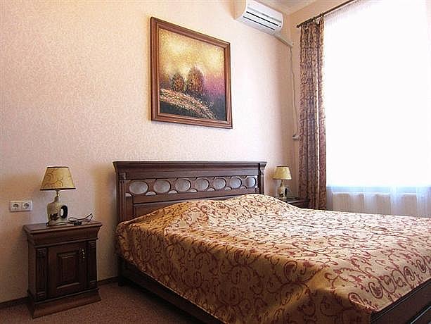 Полулюкс (1 кровать + диван)