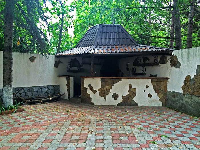 Отель в Алуште рядом с морем Спартак