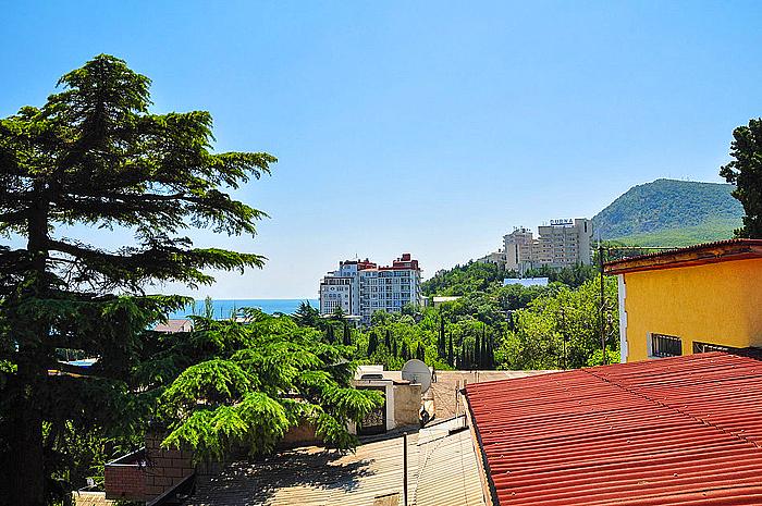 Крым, Алушта, Профессорский уголок