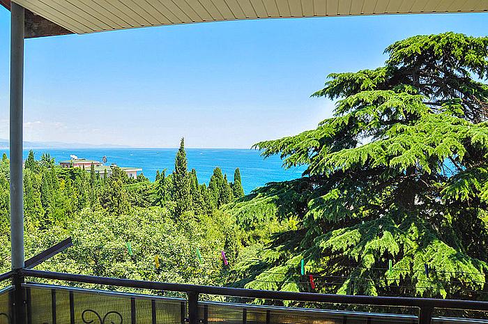 Крым, Алушта, Профессорский уголок