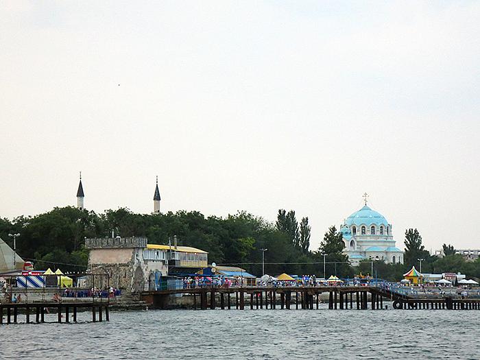 Отдых в Крыму цены 2022. Все самое лучшее, Евпатория, Западный Крым, Новый год в Крыму 2020, Майские праздники Частный сектор : 1 комнатная с двориком 2+2 человека