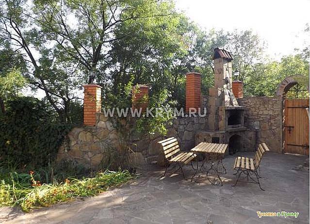 vip- Отдых в Крыму Снять коттедж с бассейном в Крыму