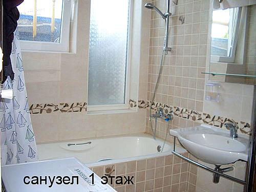 дом с бассейном в Алуште санузел общего пользования