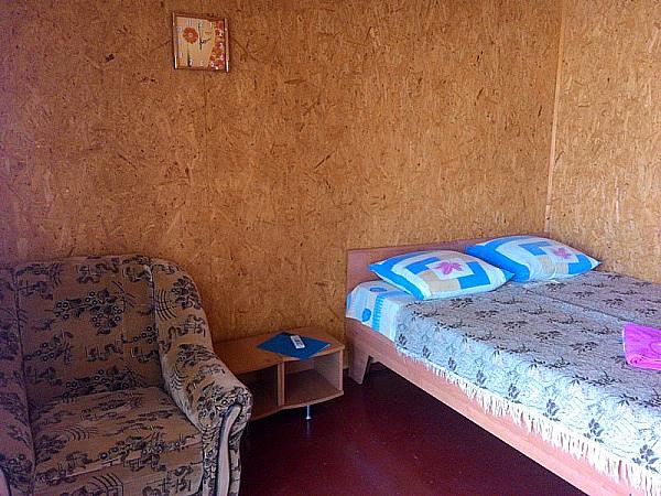 Крым, г .Евпатория, пос.Заозерное, ул. Аллея Дружбы