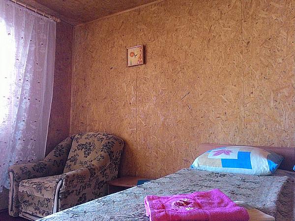 Крым, г .Евпатория, пос.Заозерное, ул. Аллея Дружбы