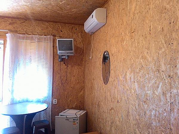 Крым, г .Евпатория, пос.Заозерное, ул. Аллея Дружбы