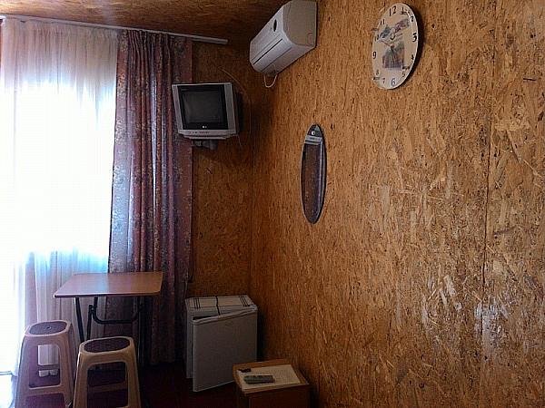 Крым, г .Евпатория, пос.Заозерное, ул. Аллея Дружбы