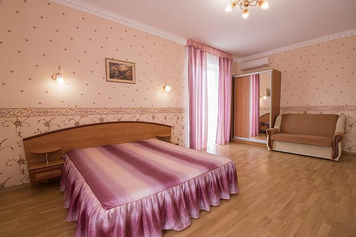ПОЛУЛЮКС