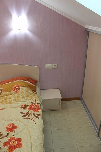 Фиолетовый апартамент, 4 этаж