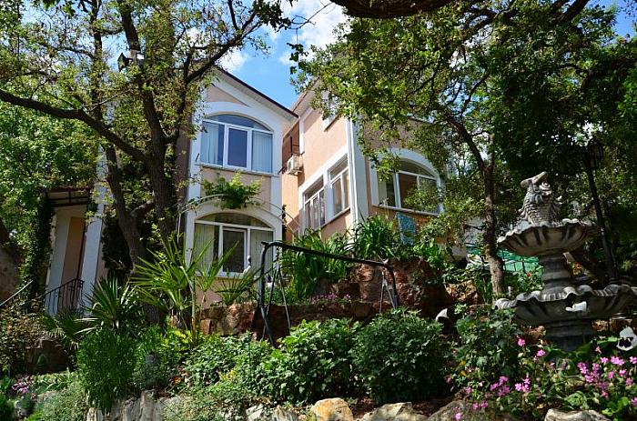 Номер в Алупке Крым