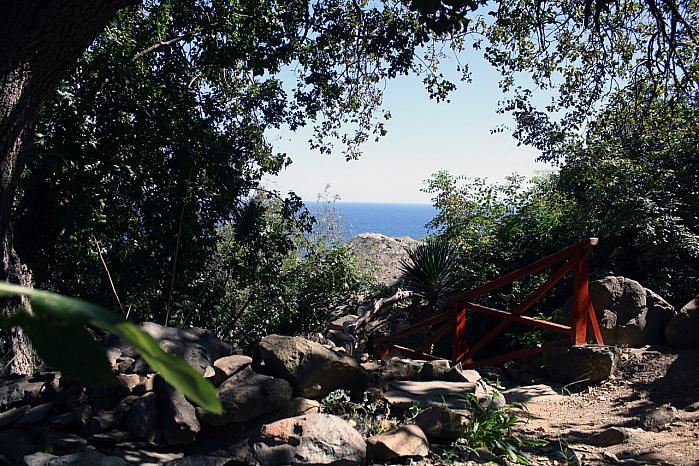 Алушта частный сектор с бассейном Профессорский уголок