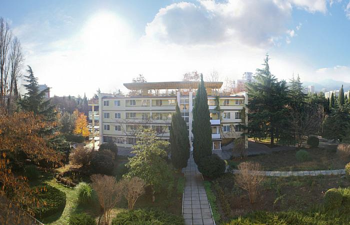 Санаторий в Алуште бассейн с лечением