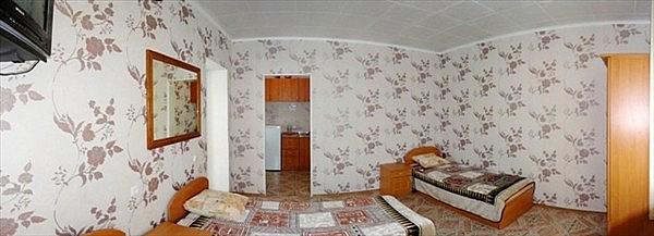 Номер на 3 места с кухней и удобствами