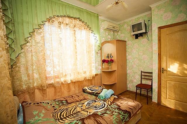 фото номер 4 Алушта частный сектор ул Горького