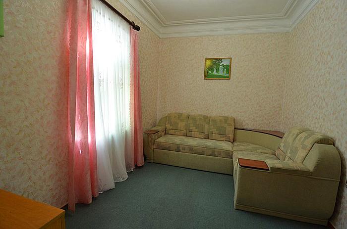 комната в доме спальня
