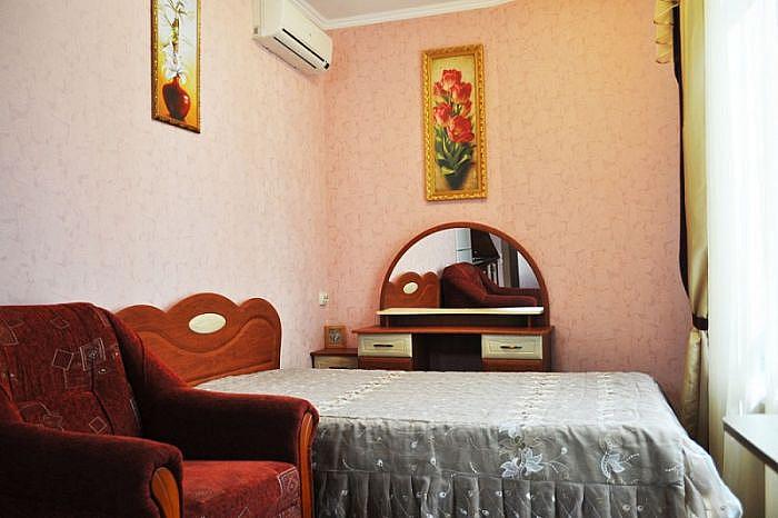 Номер 3 в центре Алупки