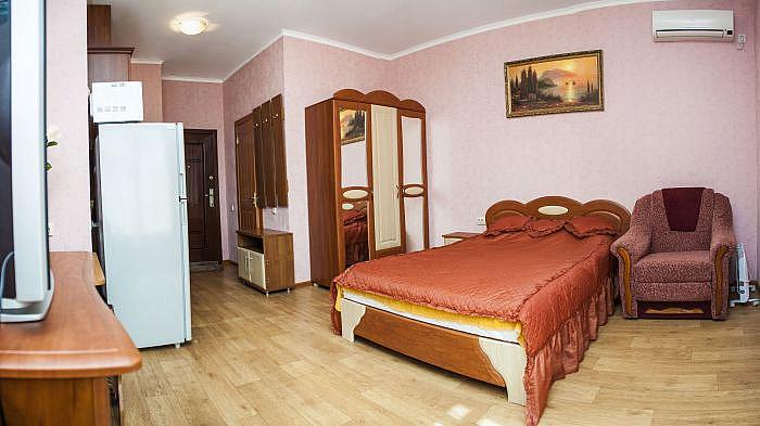 Номер 2 в центре Алупки