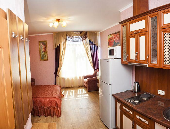Номер 2 в центре Алупки