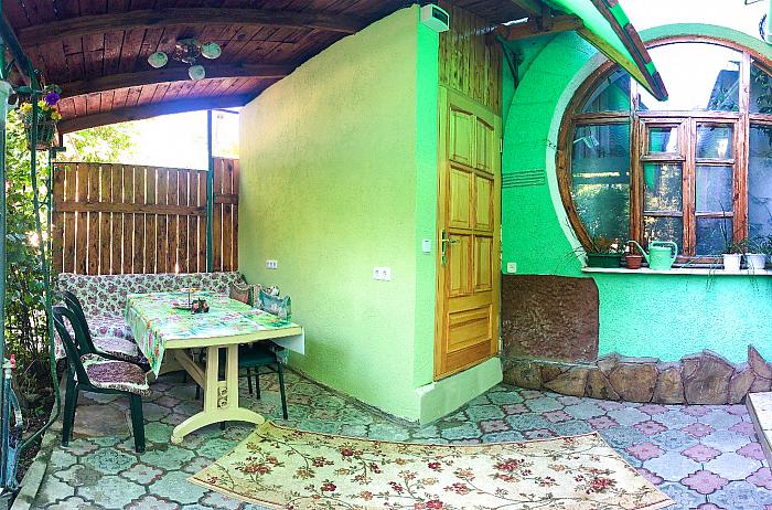снять квартиру в Алуште недорого