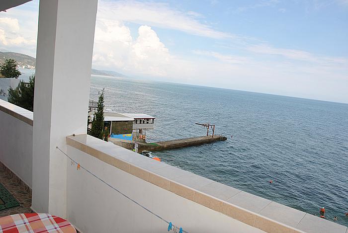 Отдых в Крыму цены 2022. Все самое лучшее, Алушта, ЮБК, Майские праздники Квартиры: Двухкомнатная квартира Елена Дельфин