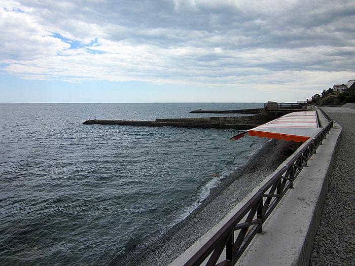 территория комплекса 4 км от Алушты