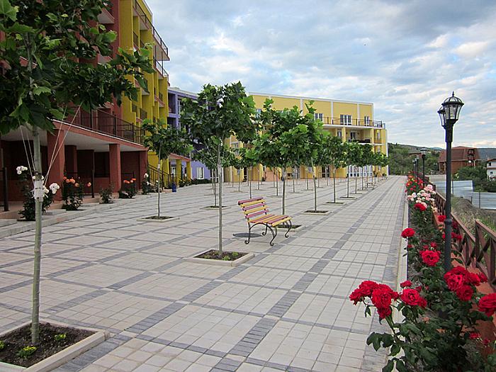 территория комплекса 4 км от Алушты