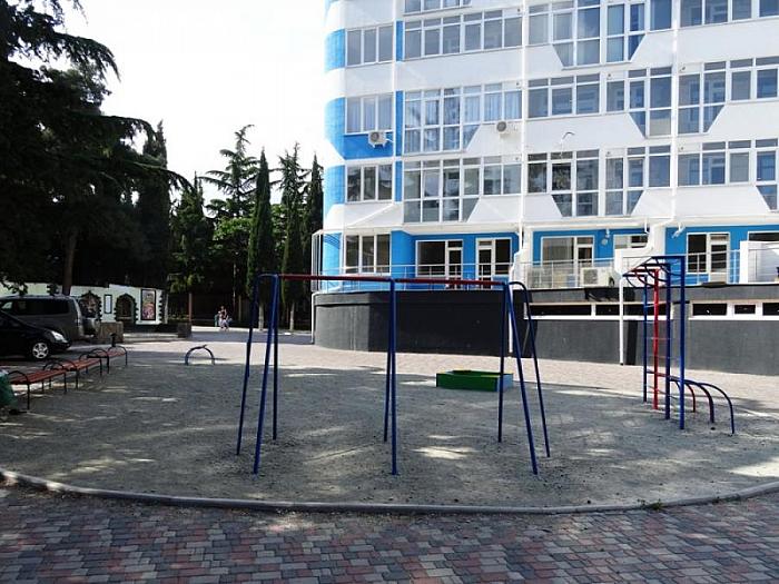 Снять квартиру в Алуште недорого Крым г Алушта пер.Ревкомовский 4