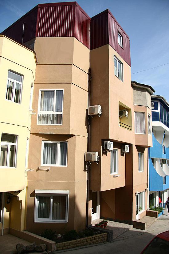 Эллинг в Утесе