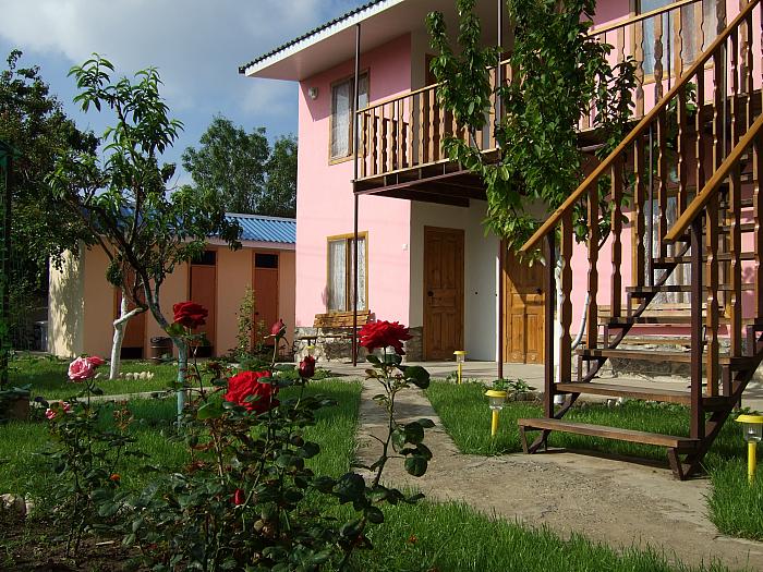 Отдых в Крыму цены 2022. Все самое лучшее, Западный Крым, Майские праздники, Окуневка Пансионаты: Окунек